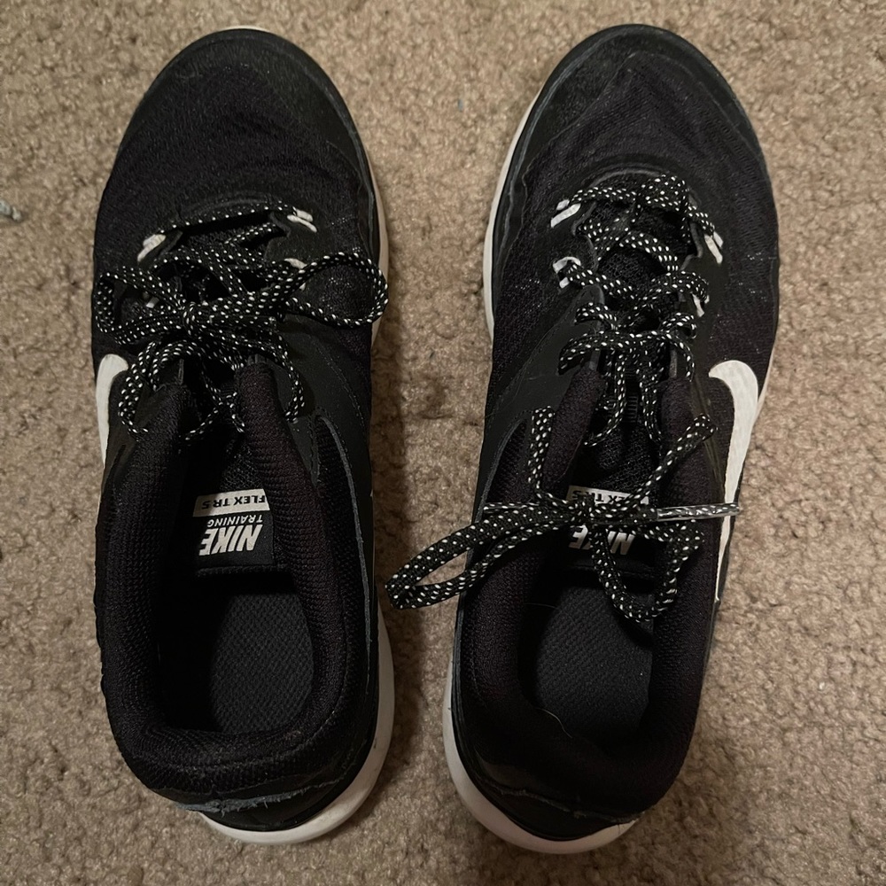 Like new Nike sneakers
